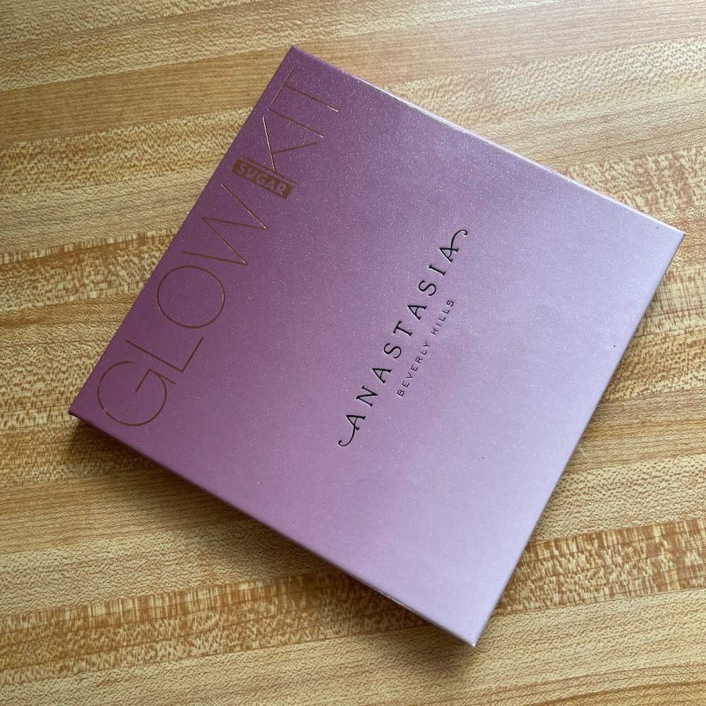 ANASTASIA BEVERLY HILLS SUGAR GLOW KIT!